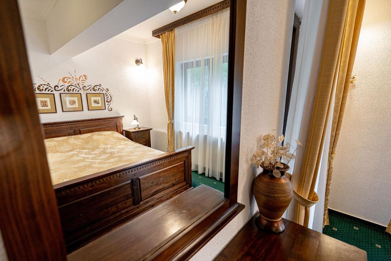 Hotel Regal Sinaia Exterior photo